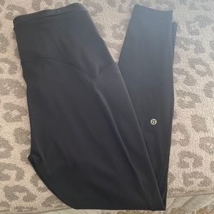 LIKE NEW LULULEMON SWIFT SPEED TIGHT 25” SIZE 10
